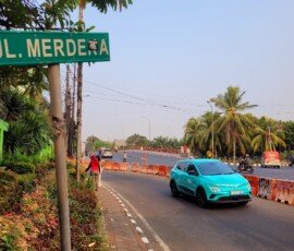 Moda Transportasi moderen Taksi Listrik menuju pusat Kota Tangerang (Sabtu 26/9/2026)